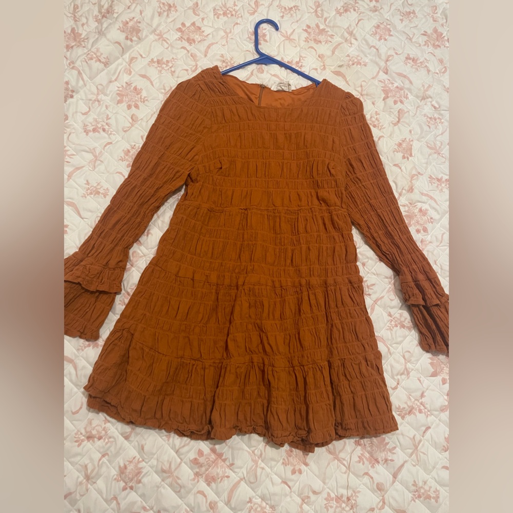Cute short tan-ish dress perfect for Thanksgiving